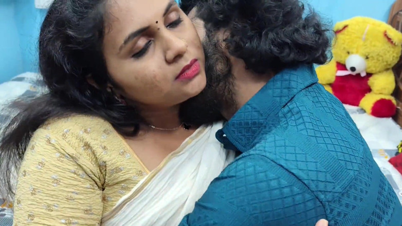 Vaigavarun45: Couples, première nuit de romance torride