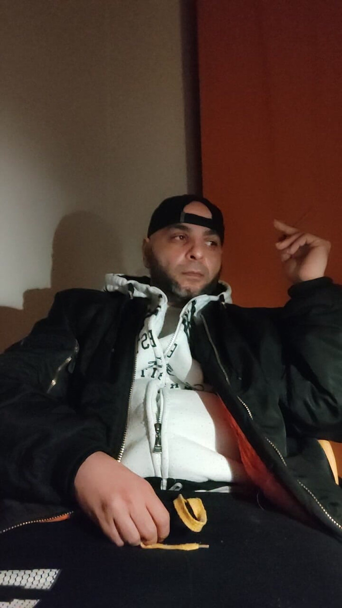 SmokedAlloy2: ダーティジャンクブロは退屈してる 友達を探してる