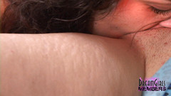 Dream Girls: Party zrůda prstí kamarádce drsně kundičku