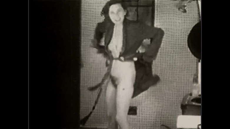 Vintage Erotic Archive: Вид зверху: Еротика в хмарах - відновлено в 4К