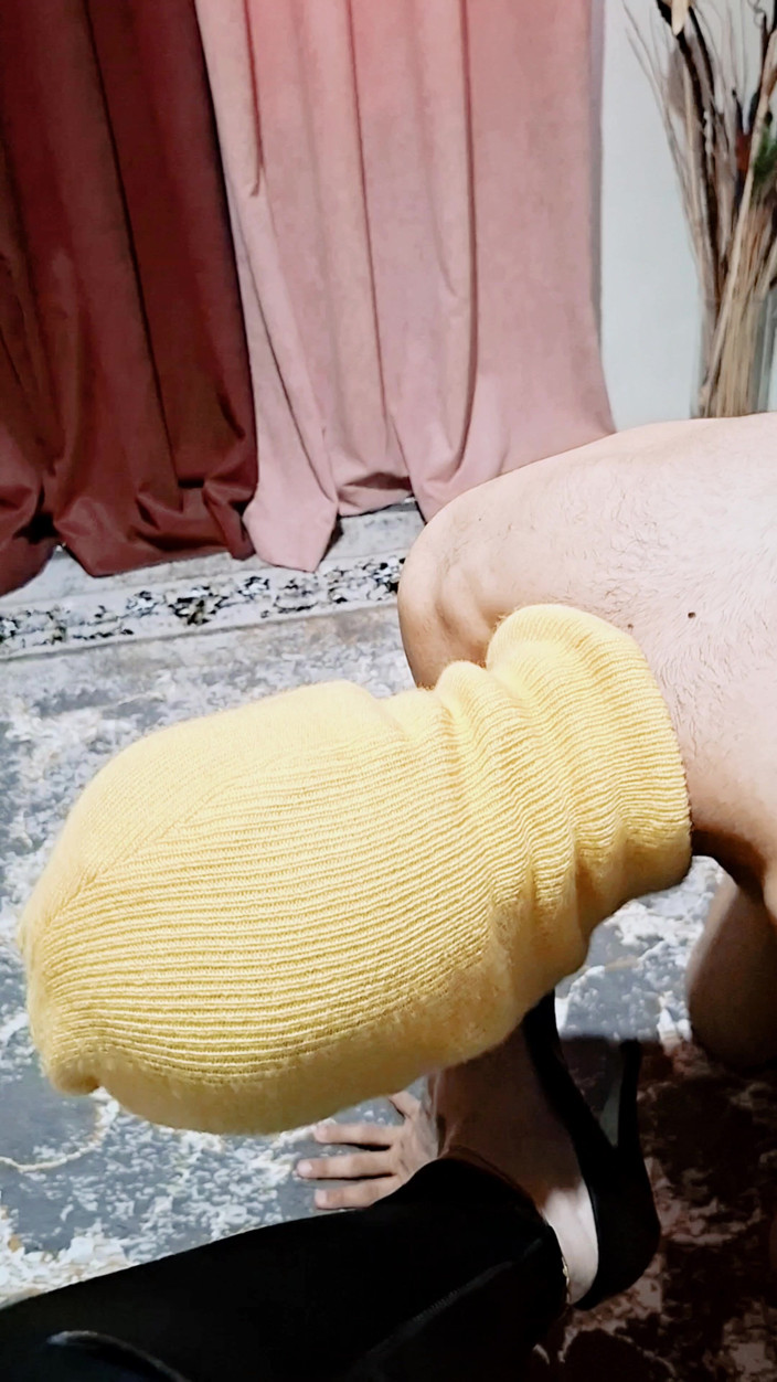 Miss lilith: Addestramento di fumo e ash slave calpestato sotto i tacchi...