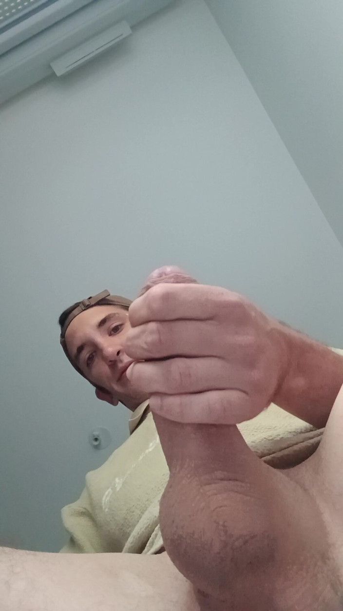 Alexis bondoux: Young Guy Jerks off His Big Cock and Cums