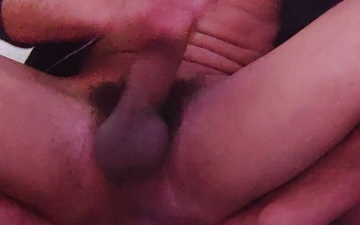 Costiro: Non vedrai mai qualcosa del genere squirtare, piscio, culo e...