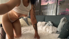 Mira Wair: This Sassy Skater Counts Down From 1 to 10 to Make You...