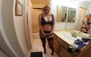 Erin Electra: Styvson filmar styvmamma klä av sig i badrummet och knullar...