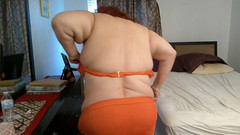 BBW nurse Vicki adventures with friends: BBW pielęgniarka Vicki próbuje na pomarańczowym bikini nie powiodło się