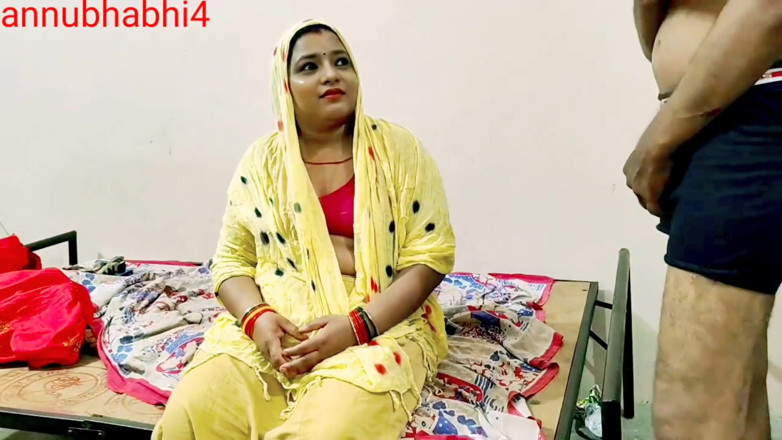 Annubhabhi4: Desi india scopa ragazzo del vicino
