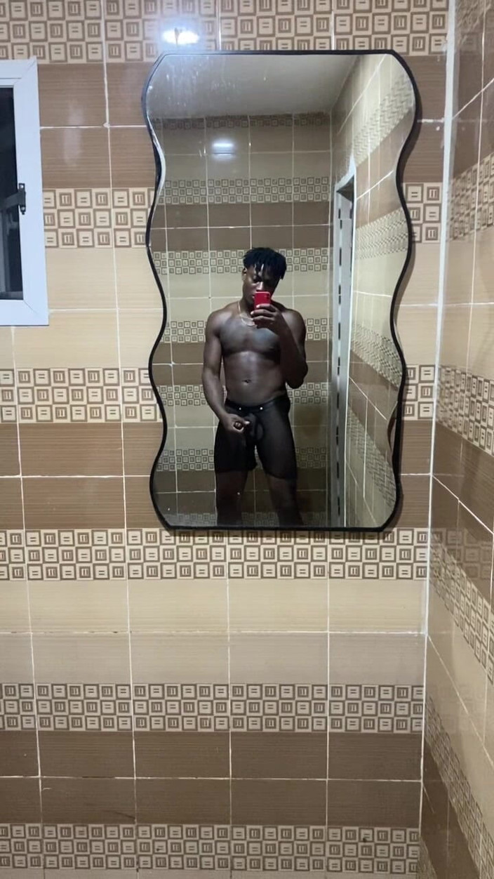 Blackthug20k: Znuděná doma