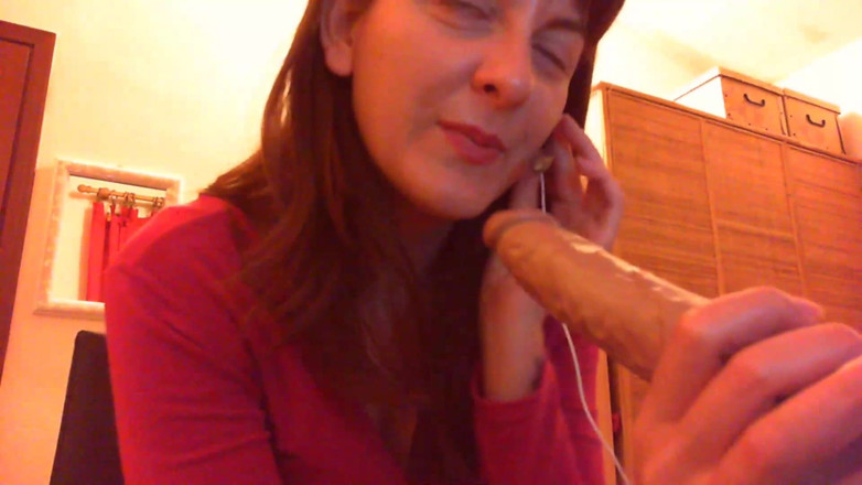 Nicoletta Embassi: Suge totul! Sclav!
