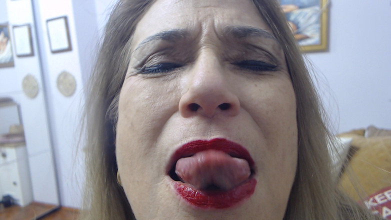 Melissa Johnson: Öpüşme, tükürme, yüzüne oturma