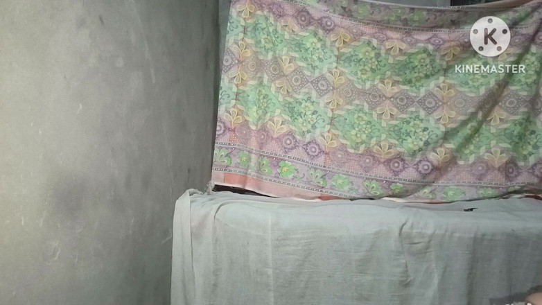 Nisha kajal: Hintli desi köylü ev hanımı mutfakta sikişiyor seks gerçek orgazm...