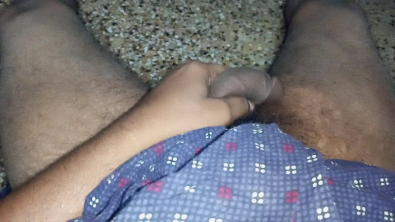 Sweet Indian cock: Ragazzo gay indiano che succhia e scopa e bacia