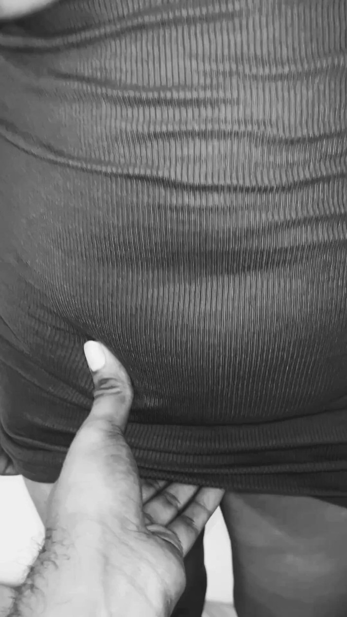 Bhabixx: Dasi bhabi macht selbstsex-video