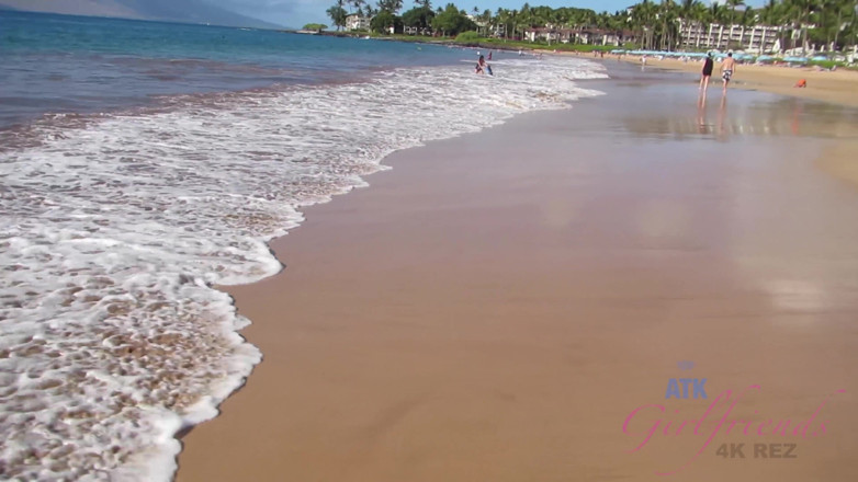 ATK Fans (Girlfriends): Vacaciones virtuales en Hawaii con Sydney Cole 1/6