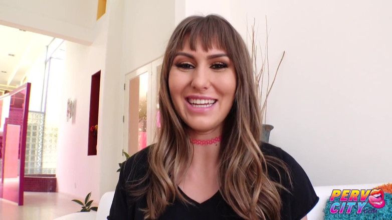 Perv City: Anal sex and squirt for sexy Paige Owens