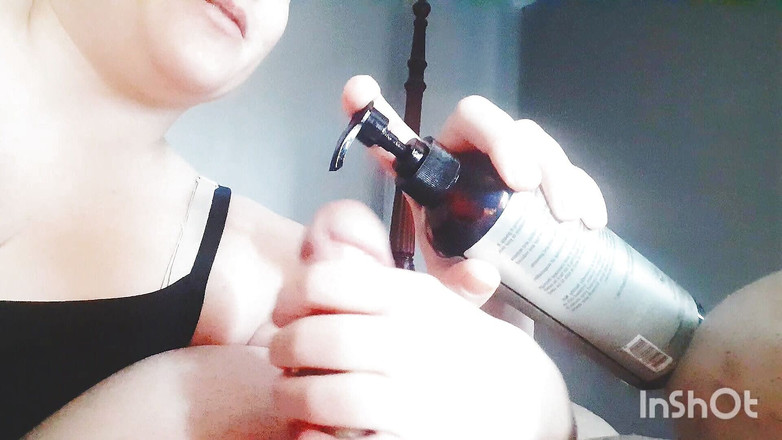 Silky Johnson: Melancap – pinggiran perlahan pada Silky Johnson dan Jessica R