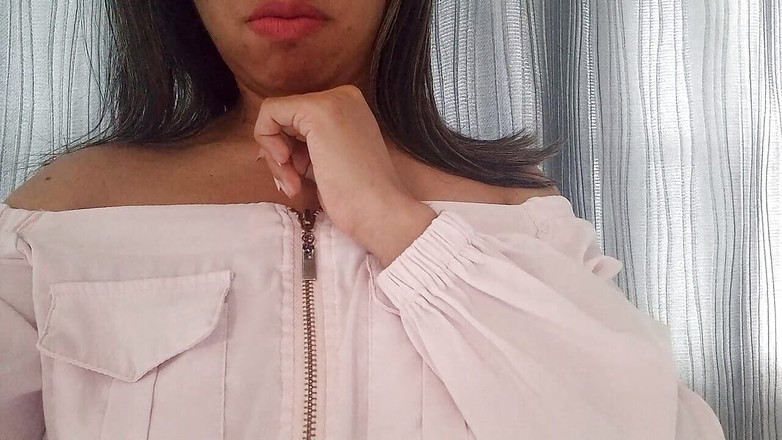 PATY PATY: Gadis sange ini lagi asik masturbasi memek mulunya sambil masturbasi!!