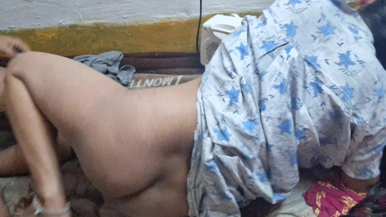 Busty Banuu: XXX Šukání nevlastní sestry v právu sex videa