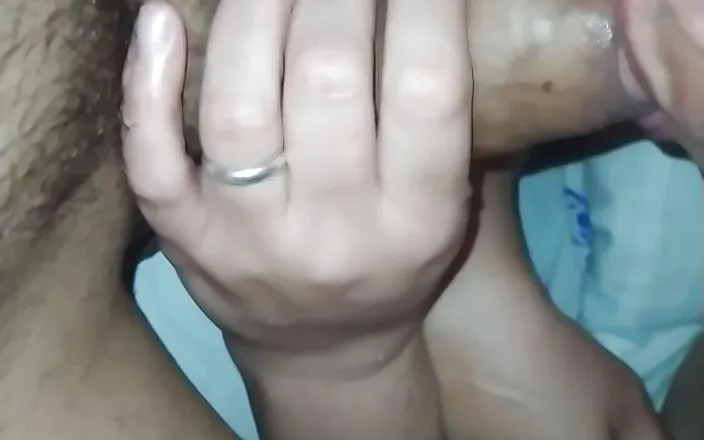 Lily & Theo: Não fode sem camisinha. Casada loira chupadora deixa o bbc...