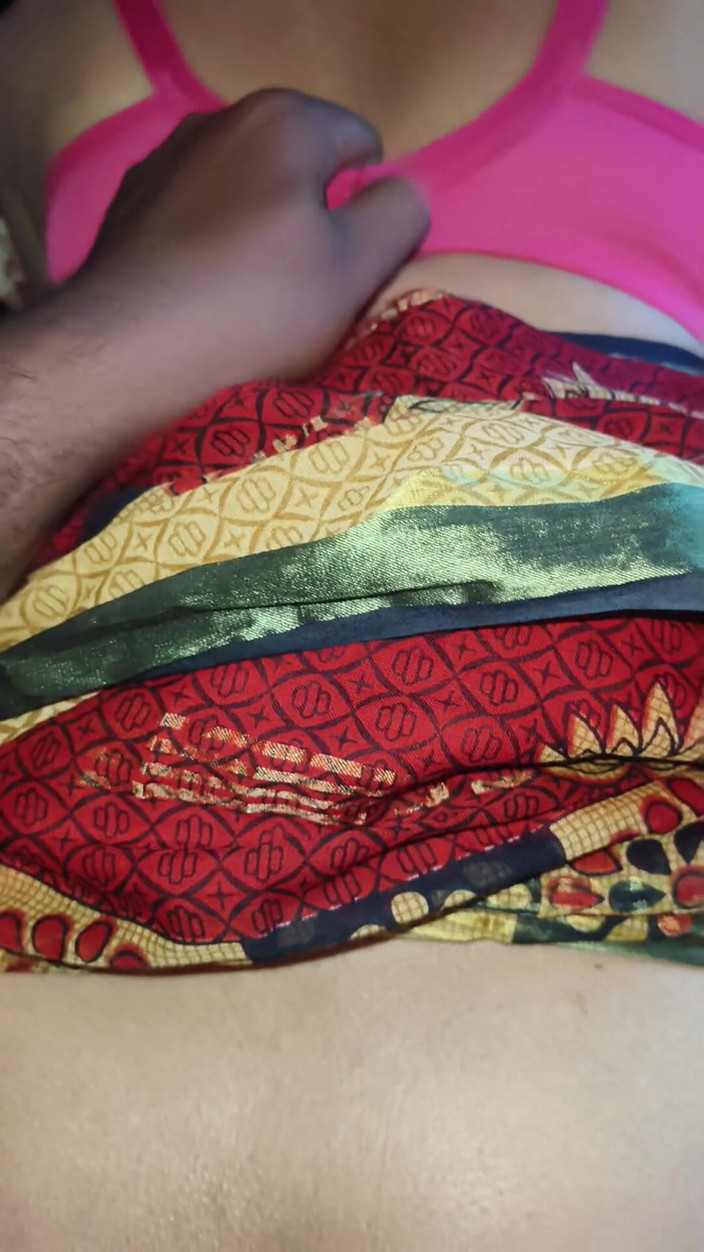 Playboy rahul: Desi indisk tjej ger honom stor avsugning och doggy style...