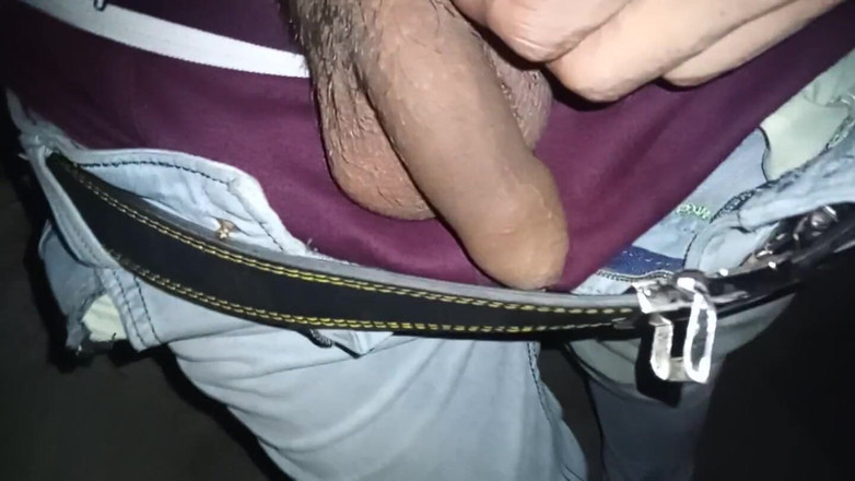 Om Kumar: Sexy video