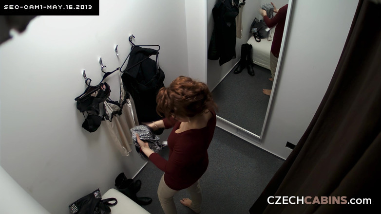 Czech Cabins: เช็กห้องโดยสาร 24: นมใหญ่ของแม่น่าเย็ด - โชว์เย็ดอย่างมืออาชีพ!