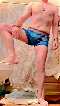 Benni Boiz Tight Manly Body for His Bottom