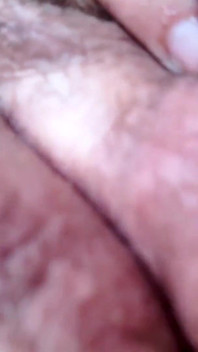 Exploring an Giantess's Body