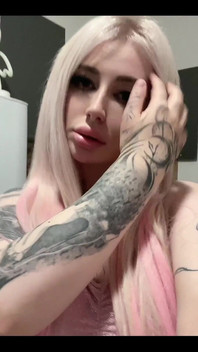 When Evening Falls and the City Is Covered with a Carpet of Stars