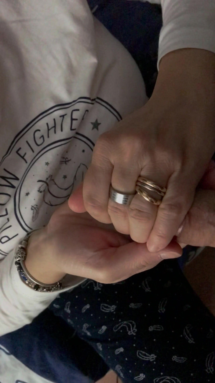 Lucky70: My Wife Gives Me a Slow Blowjob with a Mega...