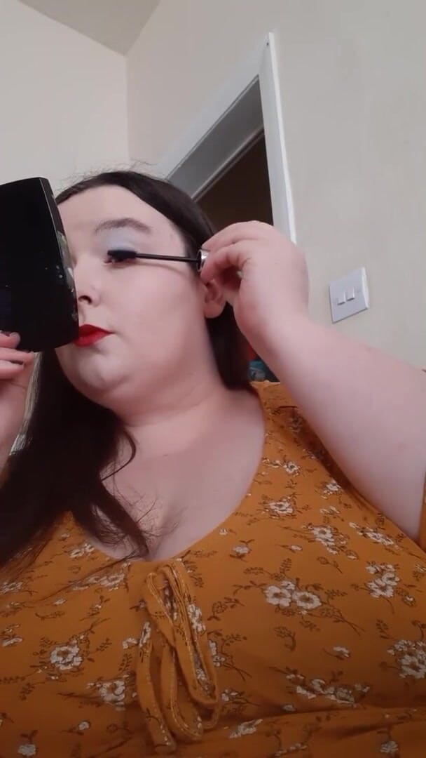 SSBBWLadyBrads: 팬 클럽 독점 - 내 메이크업을 입고