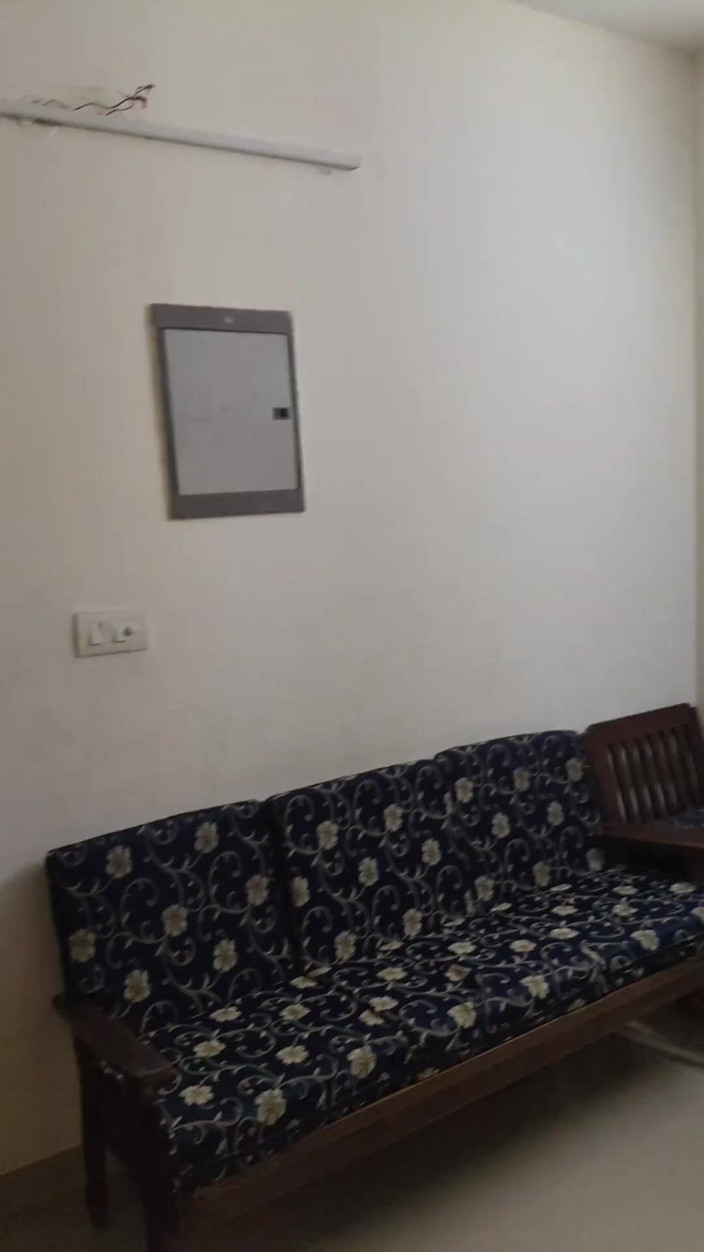 Thesana: Fan Repair Boy Tricks the Lonely House Wife Into Sex