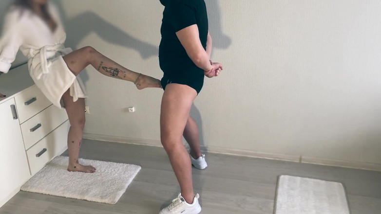 Amateur_fetish: Teen ballbusting 1 | angle 2