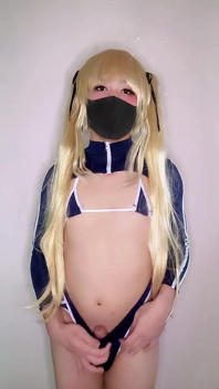 Drăguța Femboy Trage o încărcătură folosind Onahole