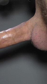 Pacar nakal kulit hitam suka banget telan sperma