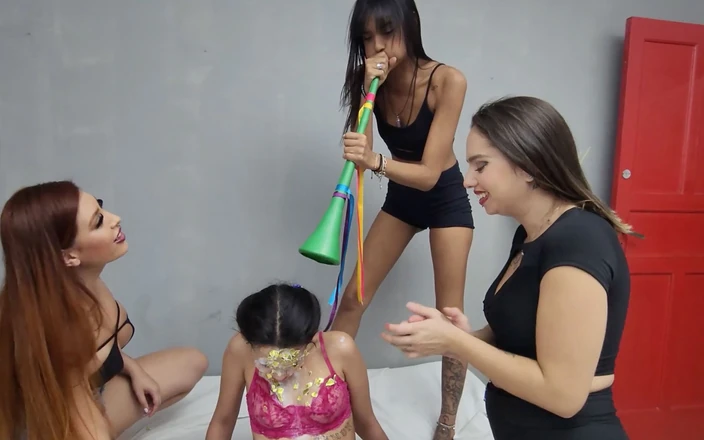 MF Desires: Bestrafung frothy spucken