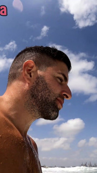 Having Fun with Italian Bubble Butt in a Nude Beach