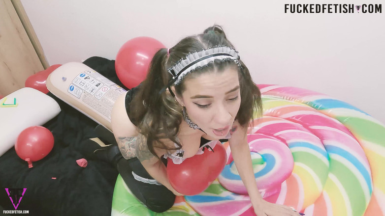 Fucked fetish: Em primeiro plano - empregada mágica B2p em balões infláveis