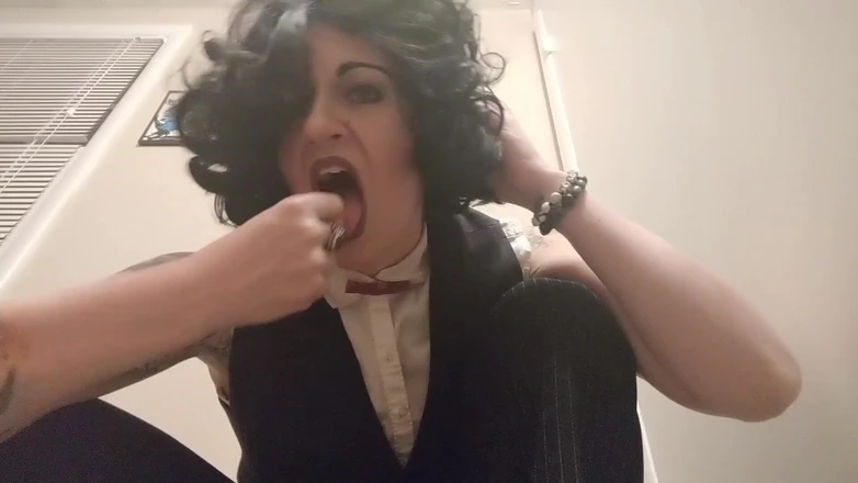 Geeky Femdom: सेना -लेनी शैडो क्वीन- दिग्गज