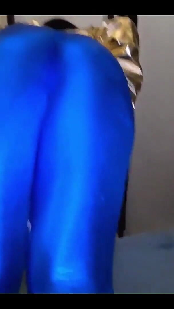 MilfyCalla: Brillante provocación de cameltoe, nalgadas duras, mamadas profundas y perrito áspero...