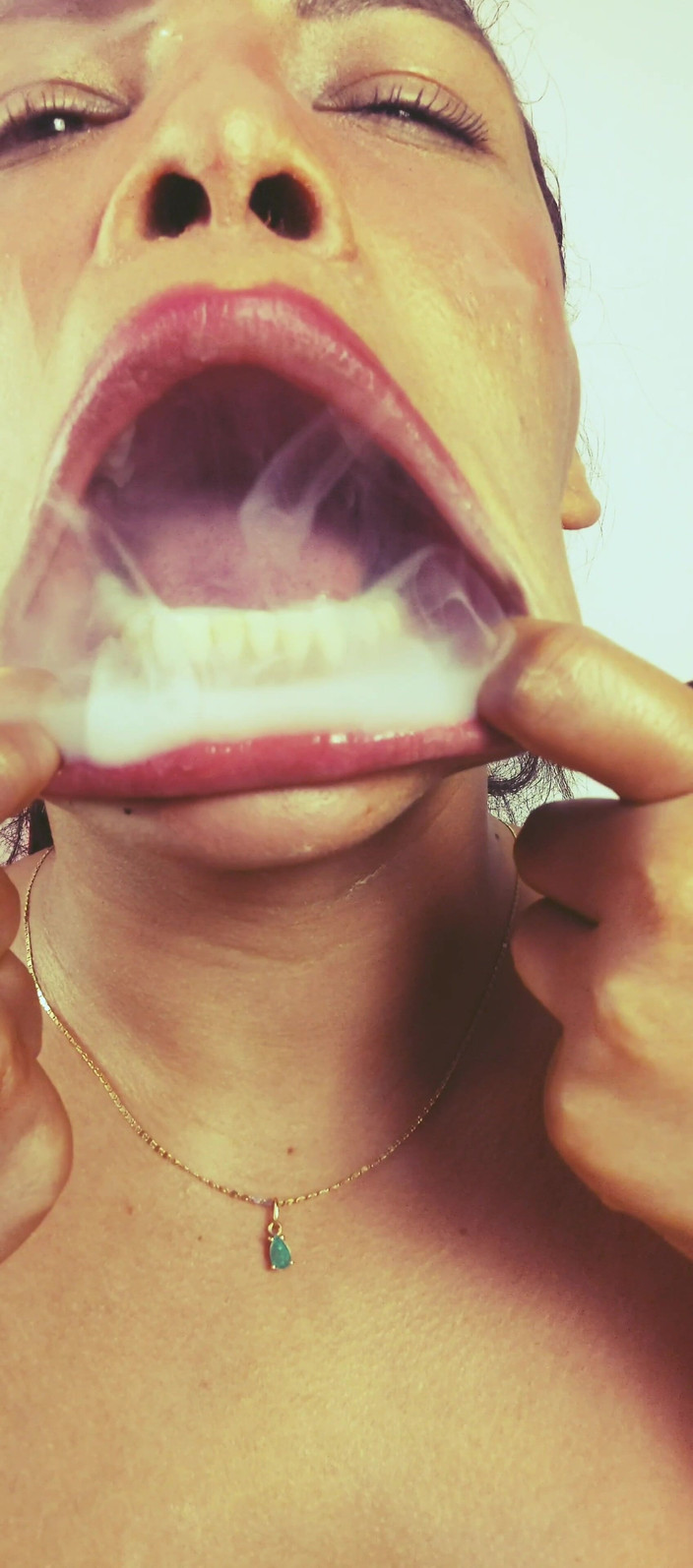 anabel693: Fetiš kouř, ústa a jazyk