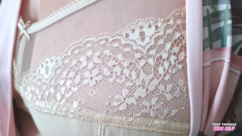 BBW_Wife: Makcik bertetek besar dalam coli besarnya (isteri MILF berpantat besar buatan...