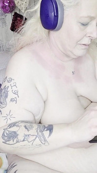 Shes Horny jak jebanie w kabinie tej ciężarówki