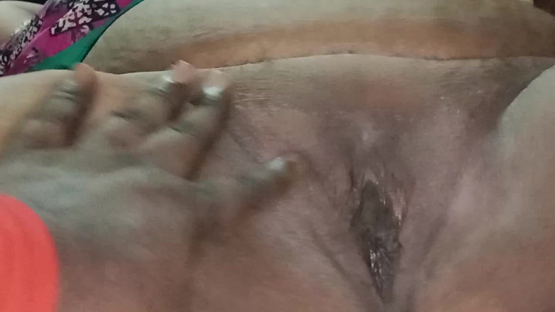 Tamil Anti Uma: Indian National Girl Shaved and Licked My Wife's Pussy