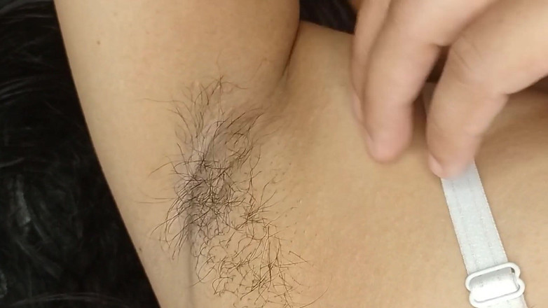 Neelima69: 털이 무성한 겨드랑이 페티쉬