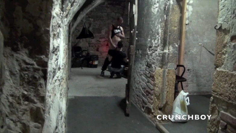 Crunch Boy: Kevin used by a straight in cruising public