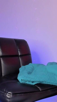 He Loves to Have His Ass Full, and He Fills It with His Dildo