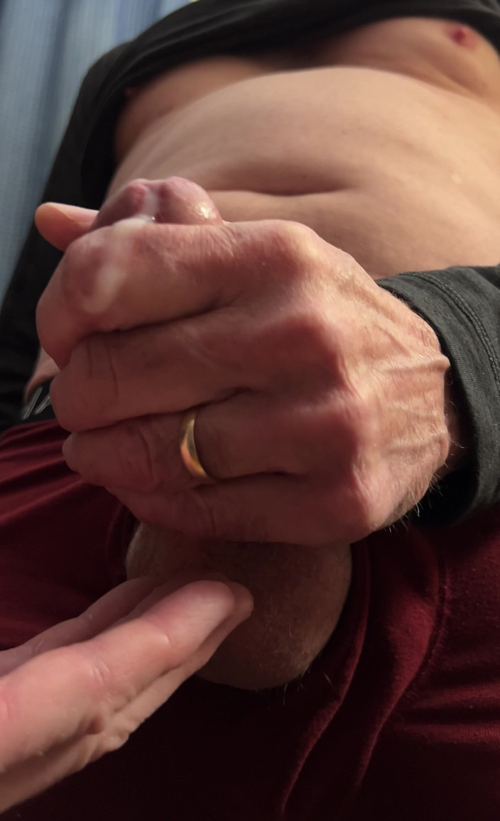 Tyler8: Nu e nimic ca o pulă bună care să sugă și...