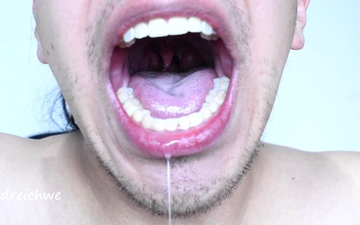 Dreichwe: 침을  핥는 우불라
