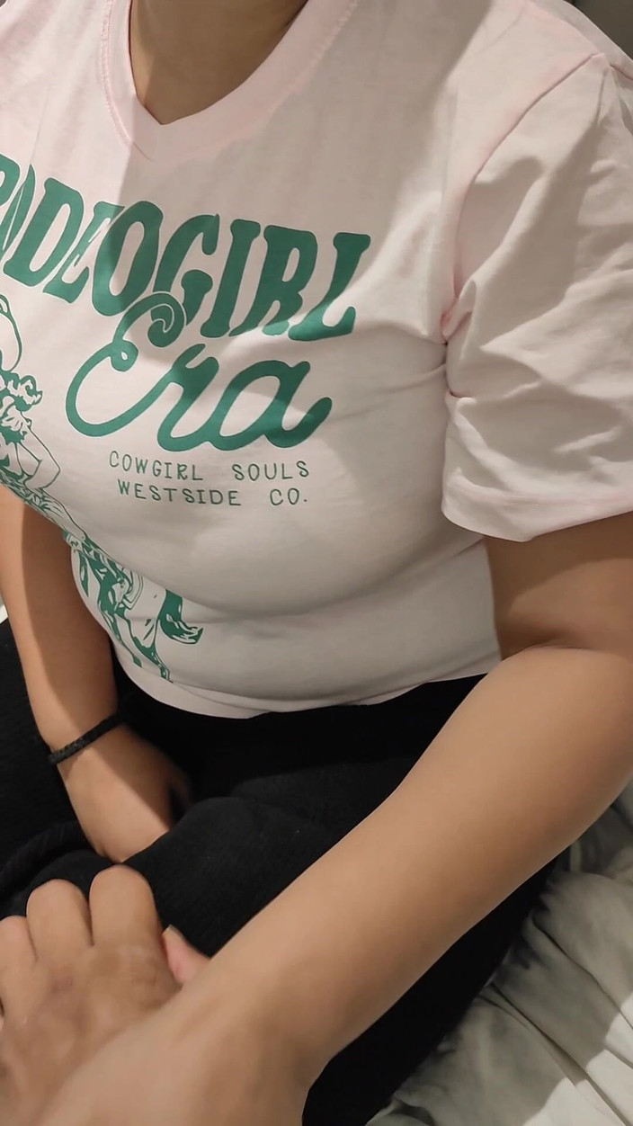 Crystalcouple: Người lạ đụ và lấy tiền mặt